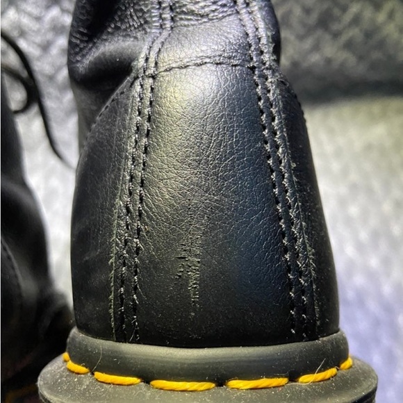 Doc Martens size 7 womens - Picture 5 of 6